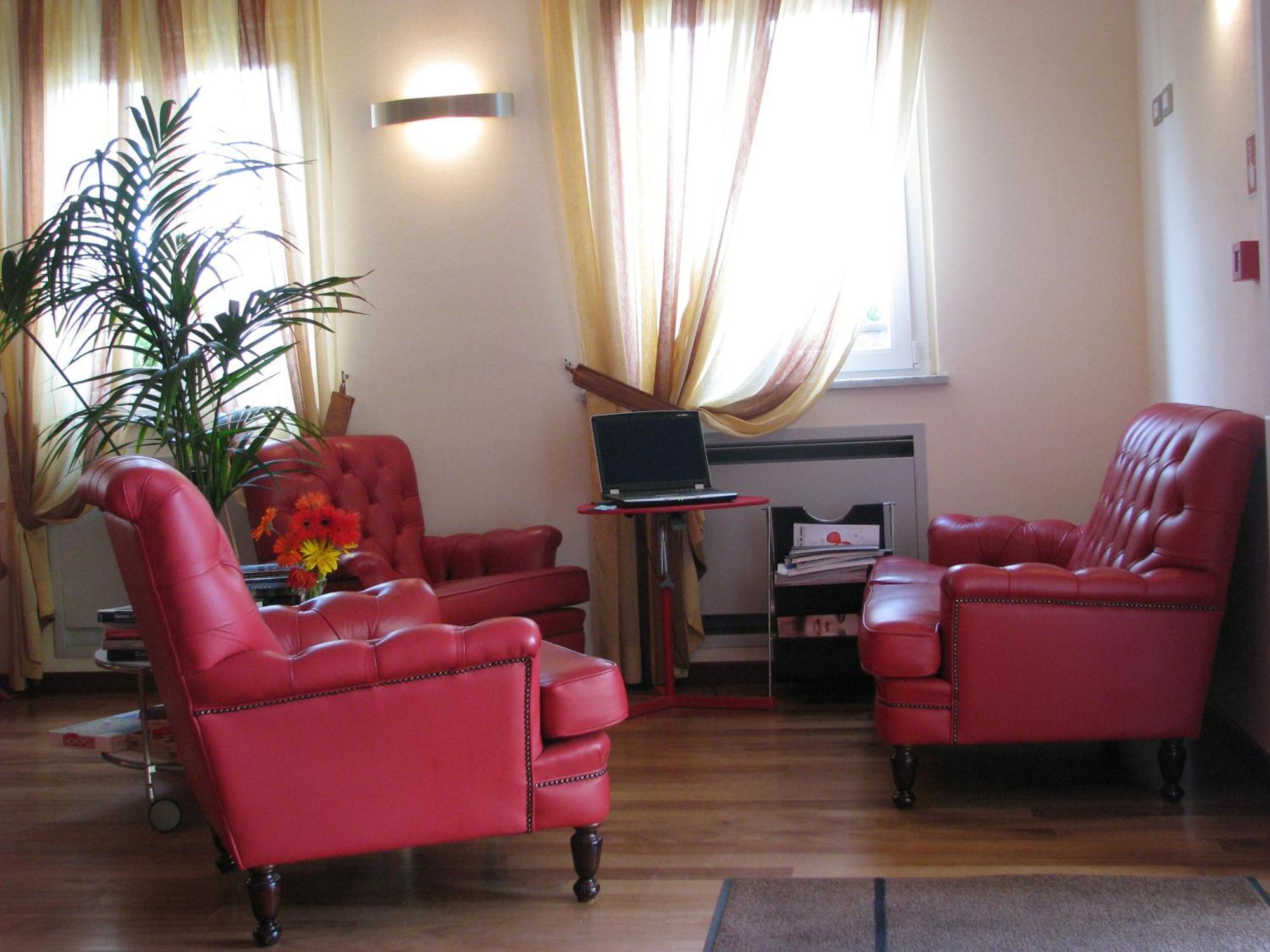 Hotel Oasi