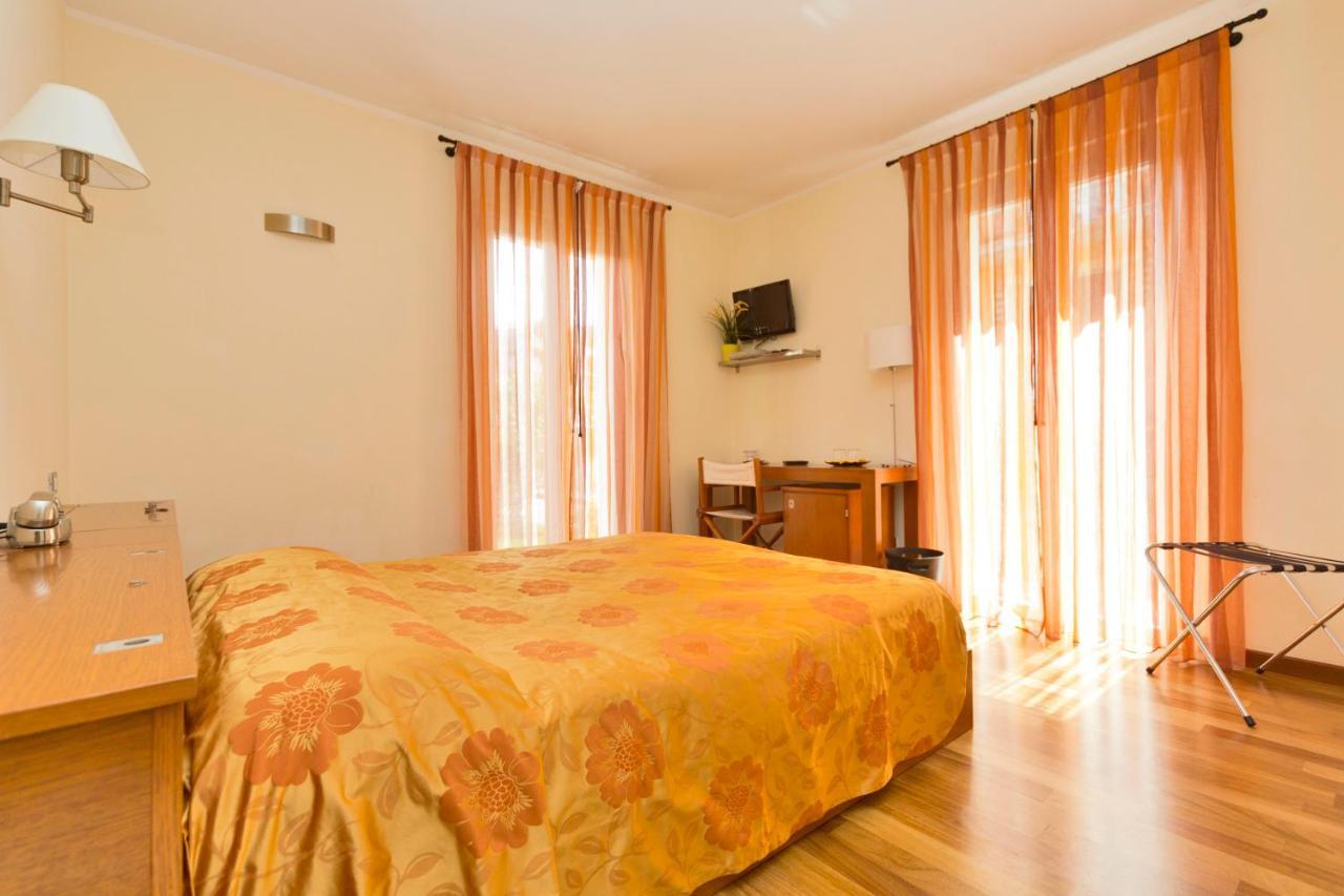 Hotel Oasi
