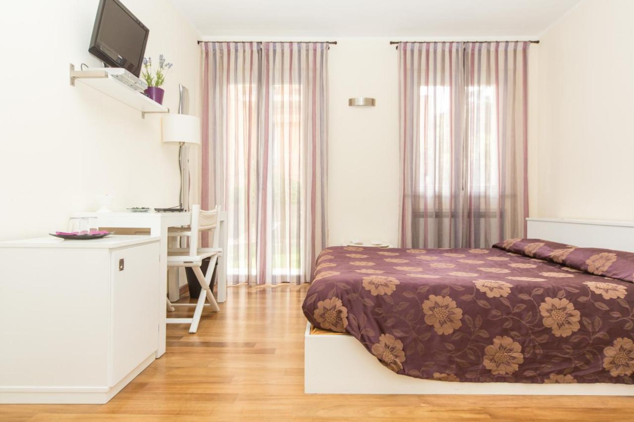 Hotel Oasi 3*